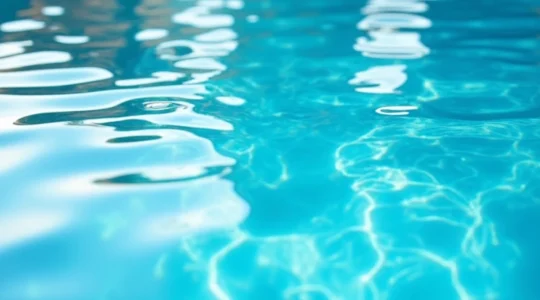 traitement-de-l-eau-methodes-et-produits-pour-une-piscine-saine